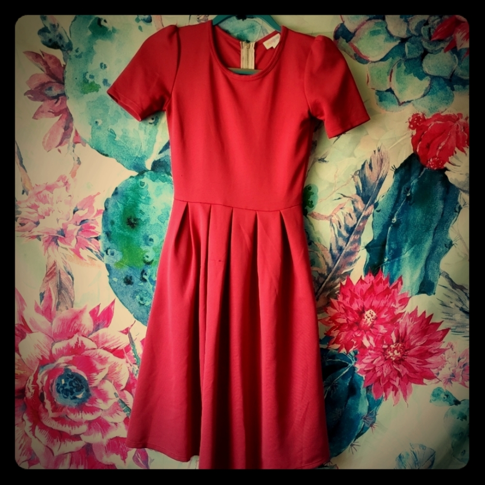 LulaRoe Wine Red (Maroon) Amelia size XXS